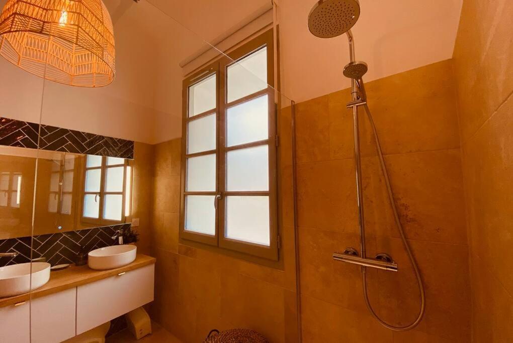 Terra Nostra - Townhouse - Swimming Pool Villa Nîmes Buitenkant foto